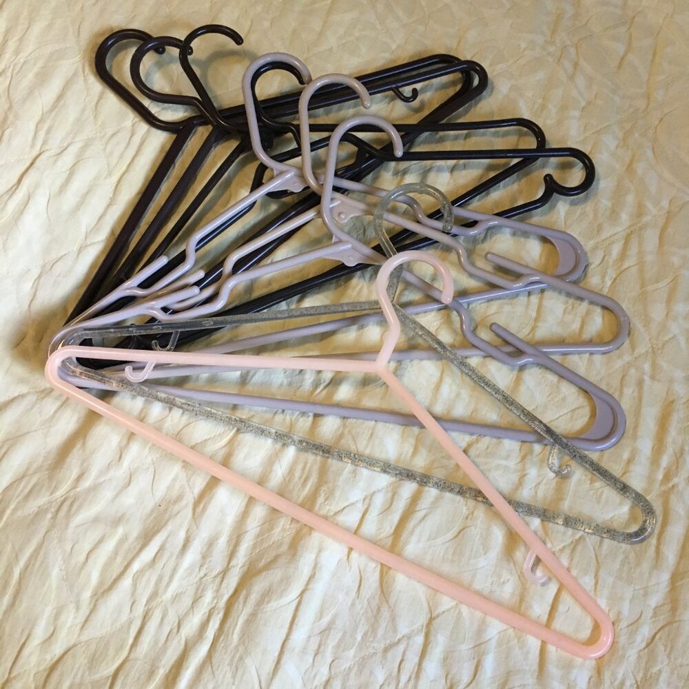 9 Pack Barbie Doll Tone Hangers Set includes Sparkly Pink Gel Hanger Y2K